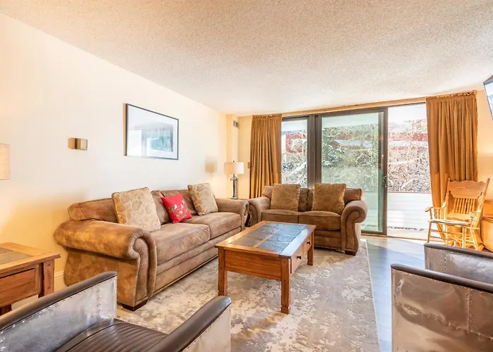 Holiday home Snowbridge Square 107 *